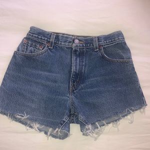 Levi’s high-waisted 550 cutoffs denim shorts